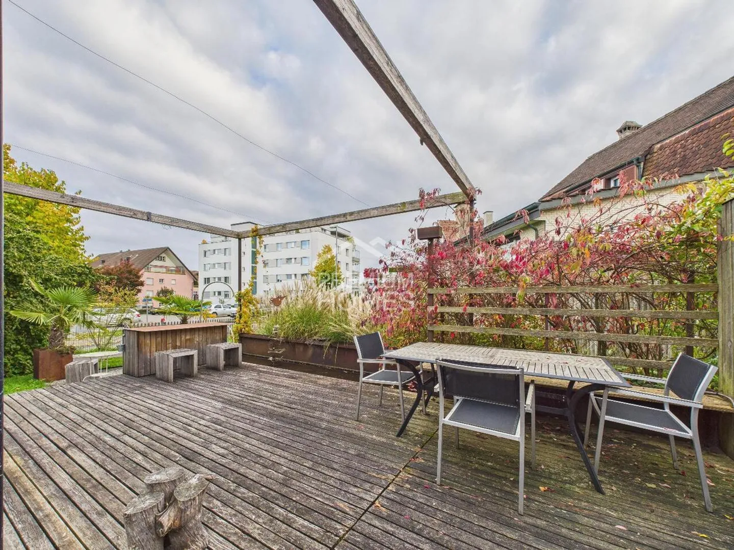 Family idyll in a quiet location - Photo 7 of 9