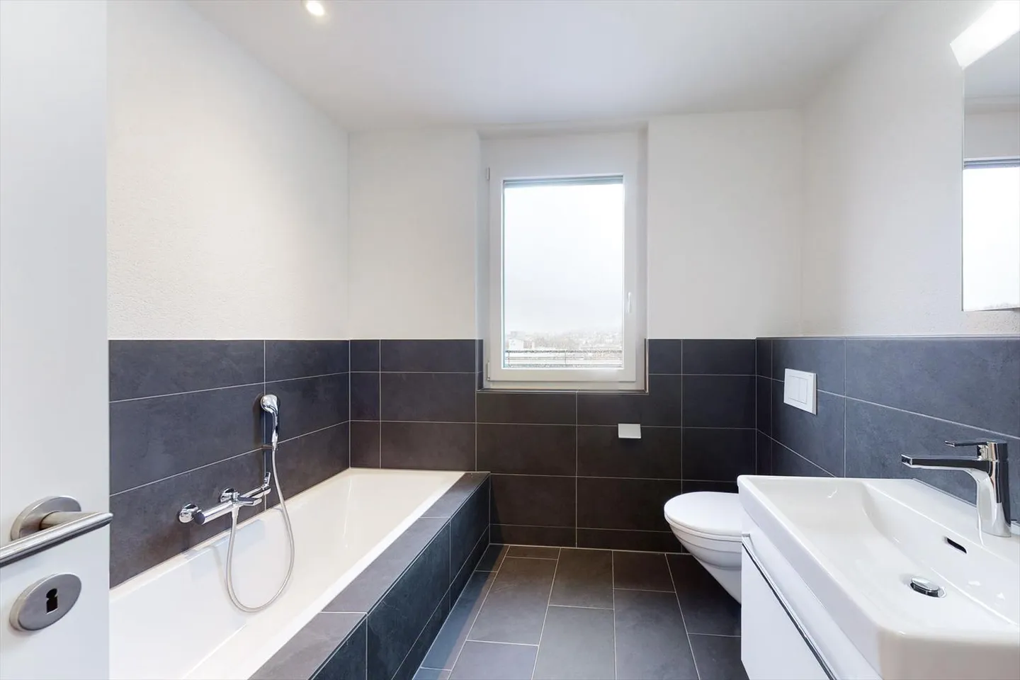 Appartamento in affitto - Foto 9 di 11