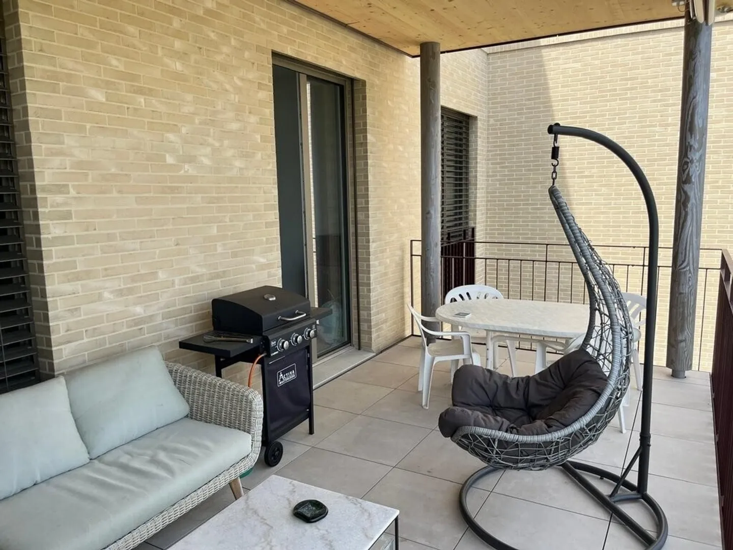 Magnifico appartamento di 4,5 stanze con un grande balcone - Foto 8 di 9