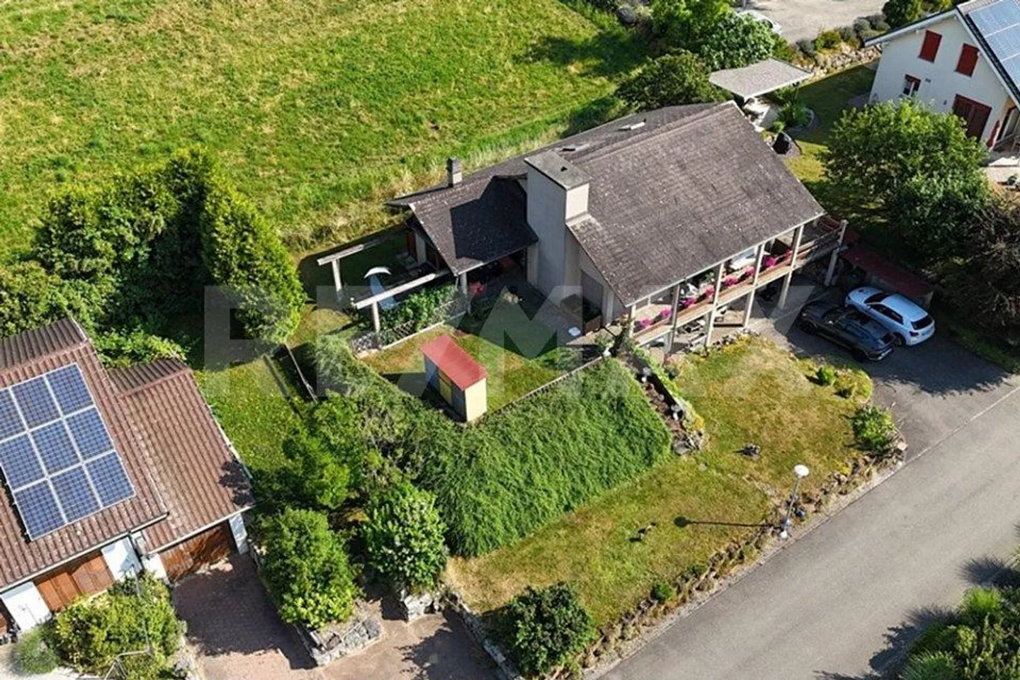 Freistehendes Zwei-Generationenhaus - Foto 5 von 13