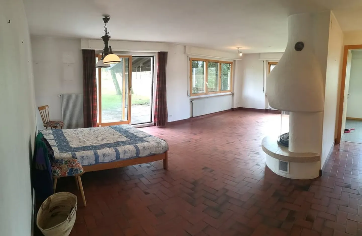 Deux maisons à rénover en partie sur parcelle de 3253m2, avec garage/atelier - Photo 8 sur 13