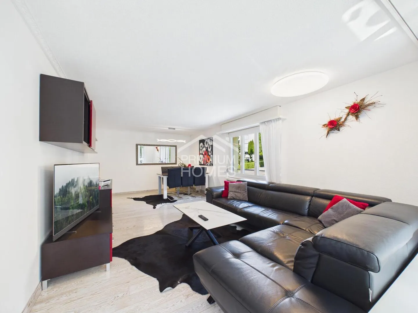 Charming Apartment in Goldau - Photo 2 of 12