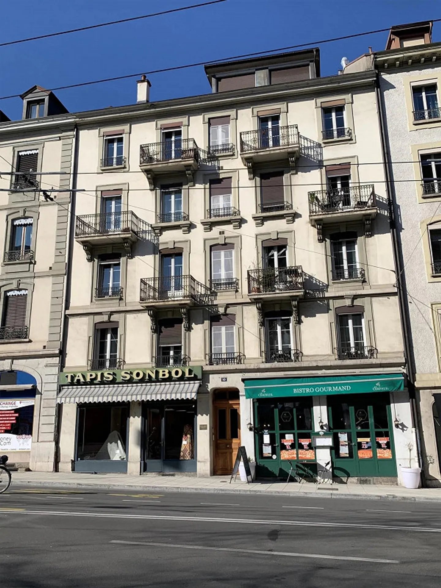 Place des Eaux-Vives: Appartamento di 4 stanze al 3° piano - Foto 1 di 10