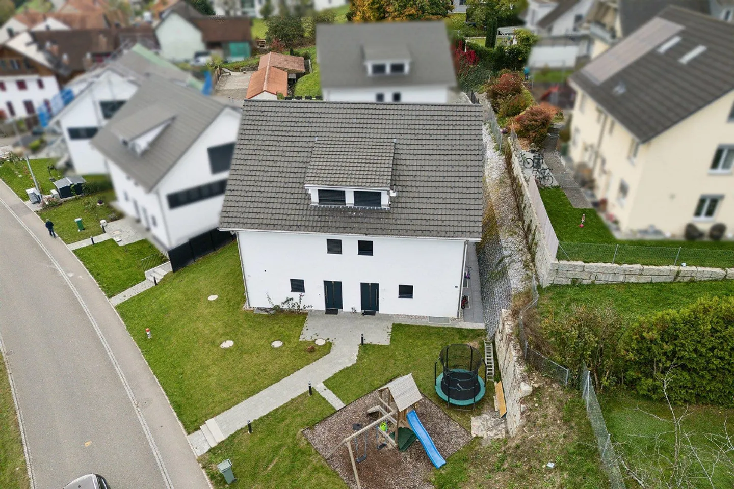 Charming Family Home in Quiet Area - Photo 3 of 11