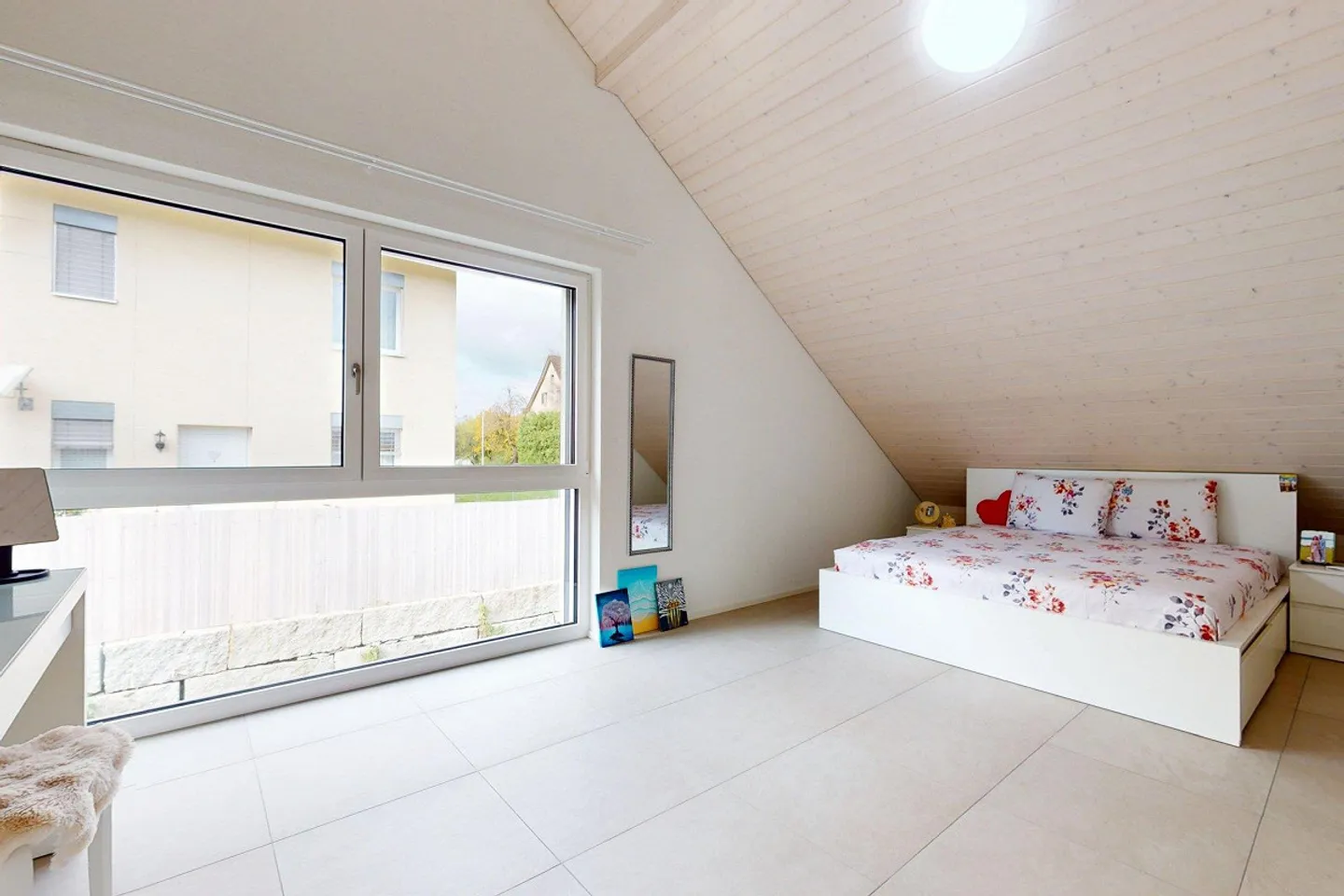 Charming Family Home in Quiet Area - Photo 7 of 11