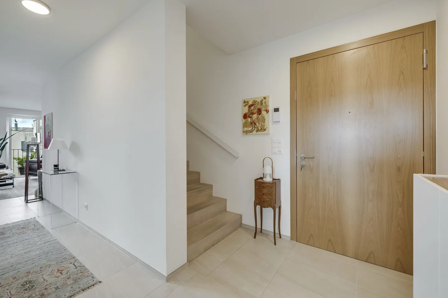 Modern 4.5 Room Maisonette Apartment with Loggia and Parking Space - Photo 3 of 16
