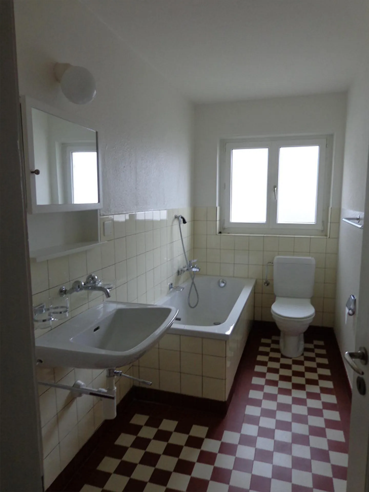 Appartements anciens et confortables - limités jusqu'au 28 février 2027 - Photo 5 sur 5