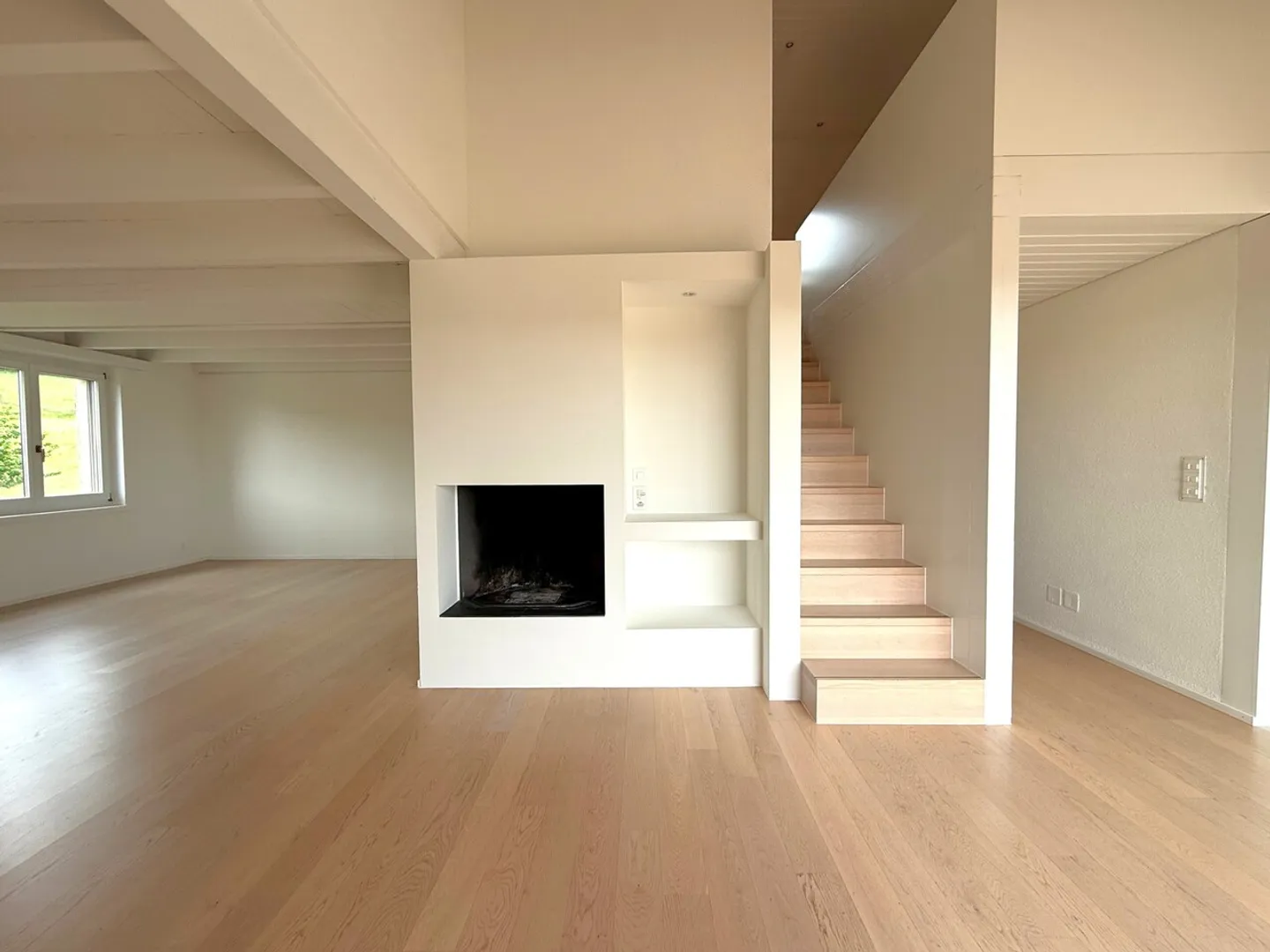 Maisonette rénovée avec terrasse - Photo 8 sur 21