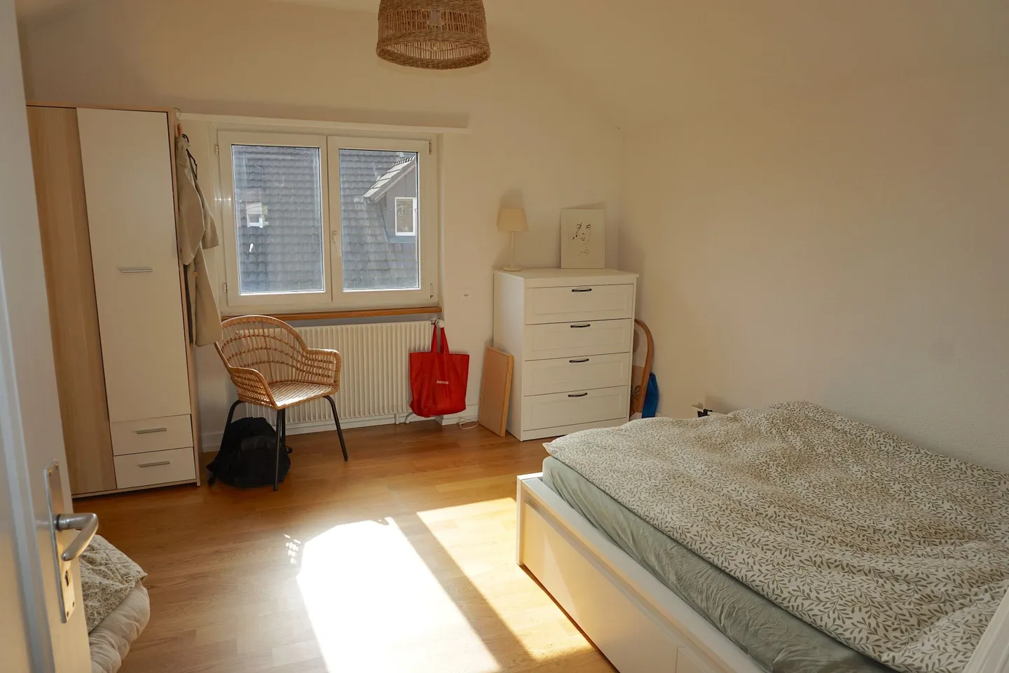 ARI-253 - Edificio con 3 appartamenti, 3 garage e 2 posti auto vicino alla stazione CFF - Foto 5 di 12