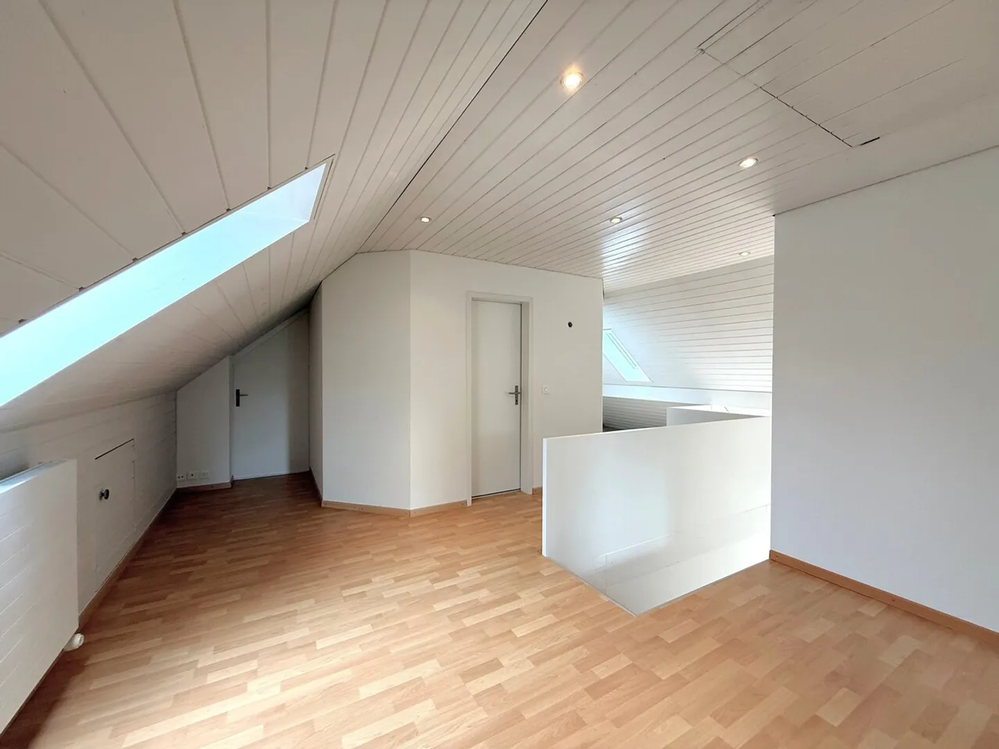 Maisonette rénovée avec terrasse - Photo 14 sur 21