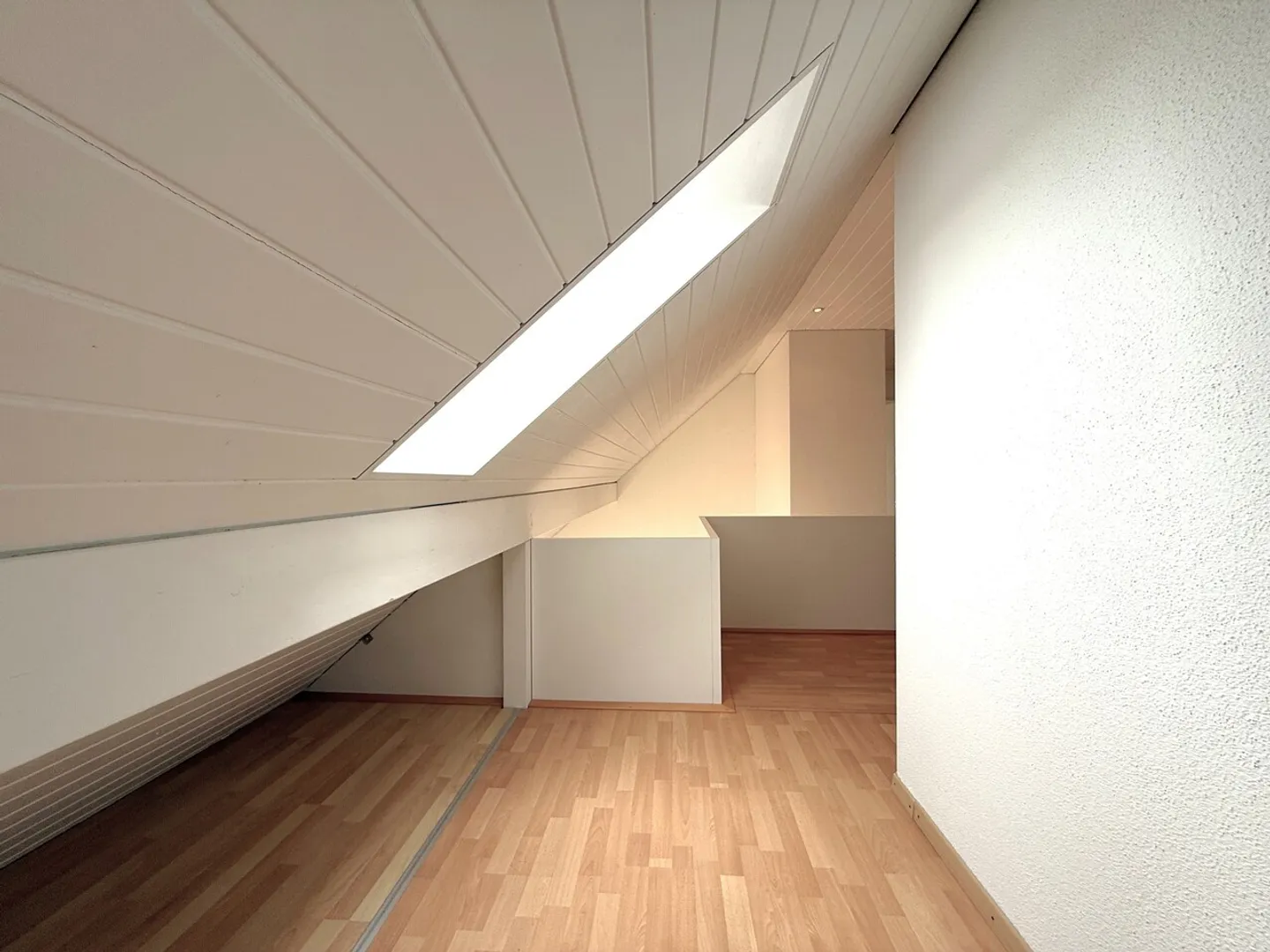 Maisonette rénovée avec terrasse - Photo 18 sur 21