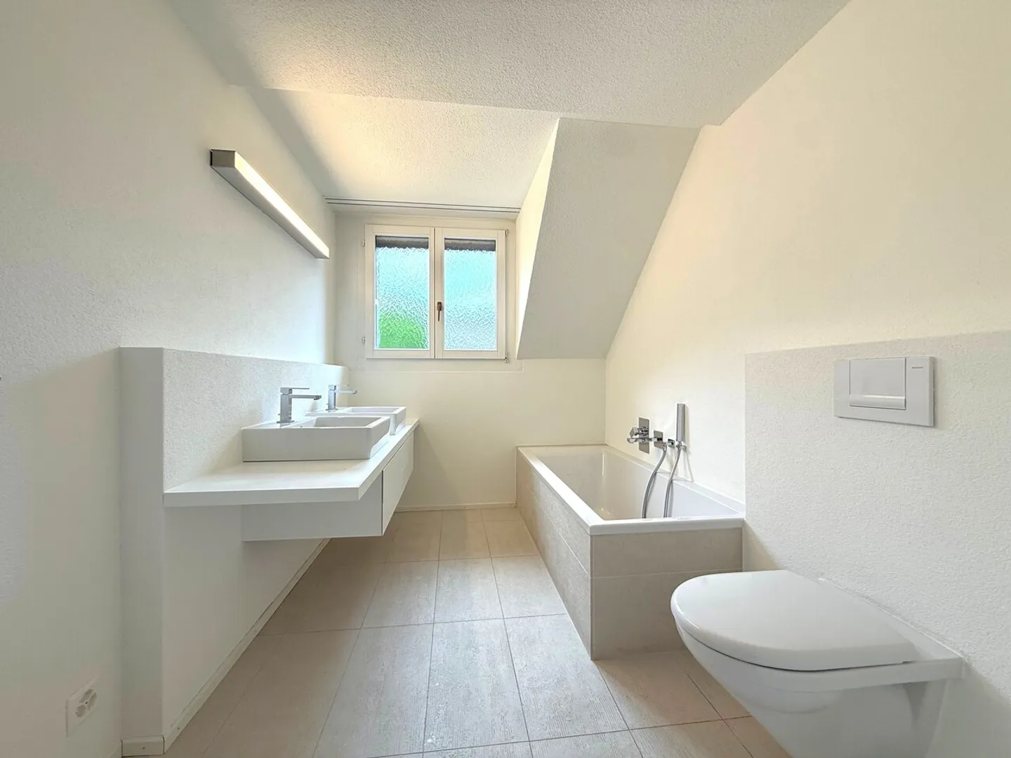 Maisonette rénovée avec terrasse - Photo 13 sur 21