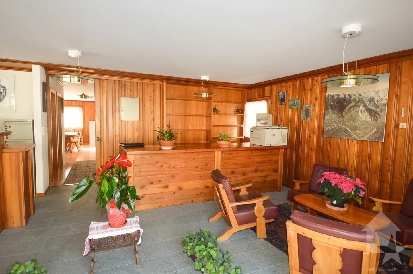 Locali commerciali, posizione privilegiata - Foto 6 di 12