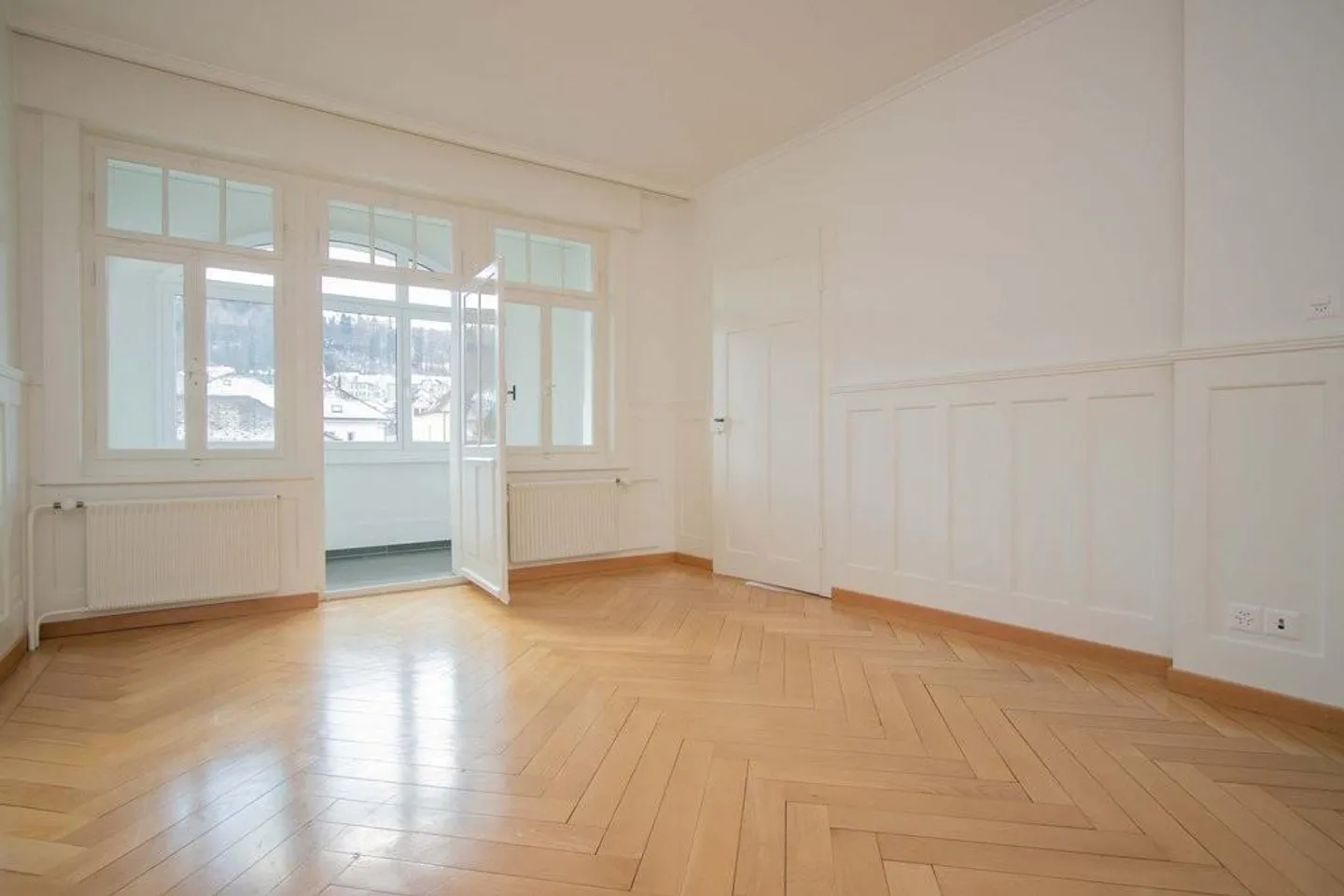 Moderne Altbauwohnung mit wundervoller Aussicht nahe Stadtzentrum - Foto 5 von 7