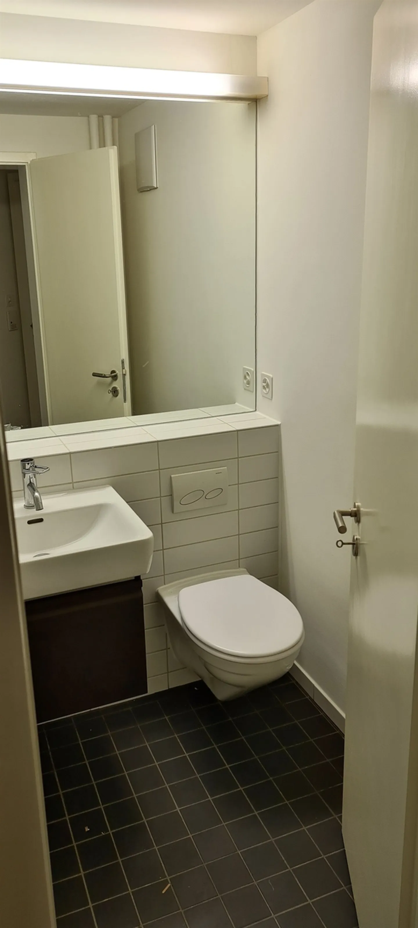Perfect Single Apartment - Photo 5 of 5