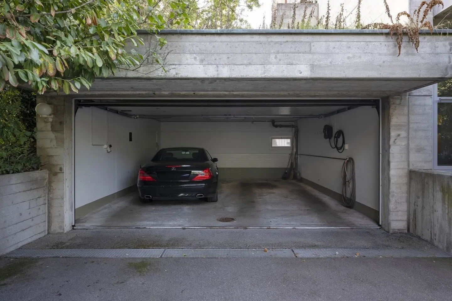 Appartamento soleggiato di 3,5 locali con vista sulle montagne e posto auto - Foto 11 di 11