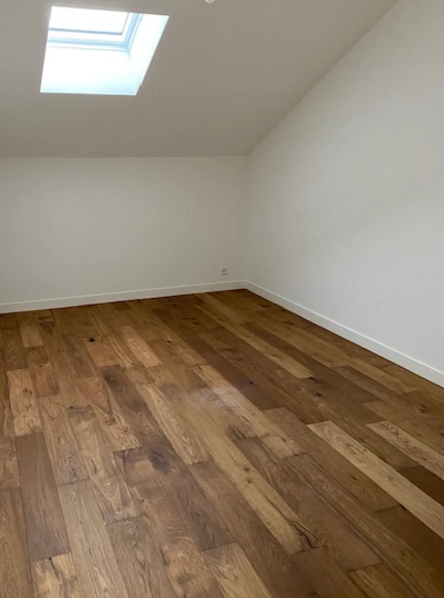 Contiguous House 5 Rooms - Photo 8 of 9