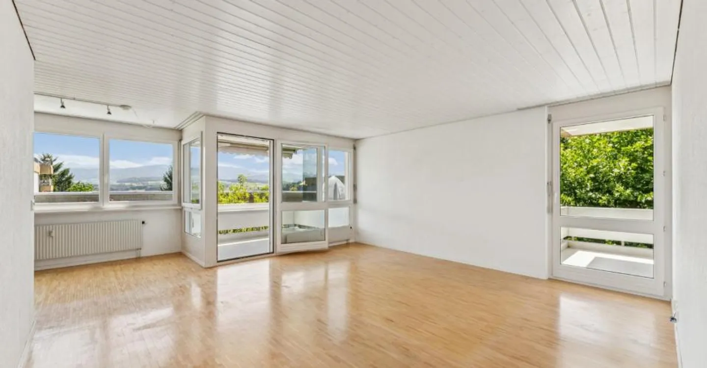 4.5-room apartment with 2 balconies - Photo 1 of 13
