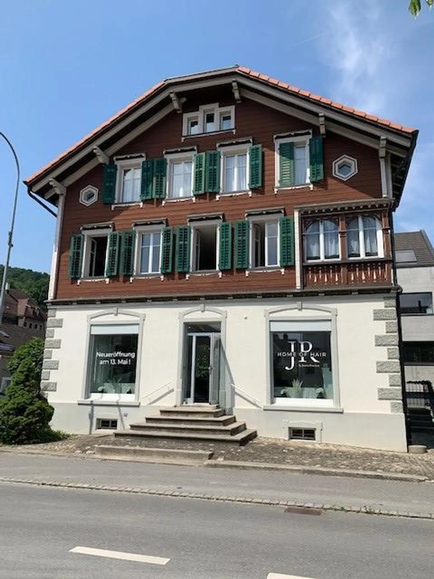 Cozy 3 1/2 room old building apartment with charm - Photo 1 of 9