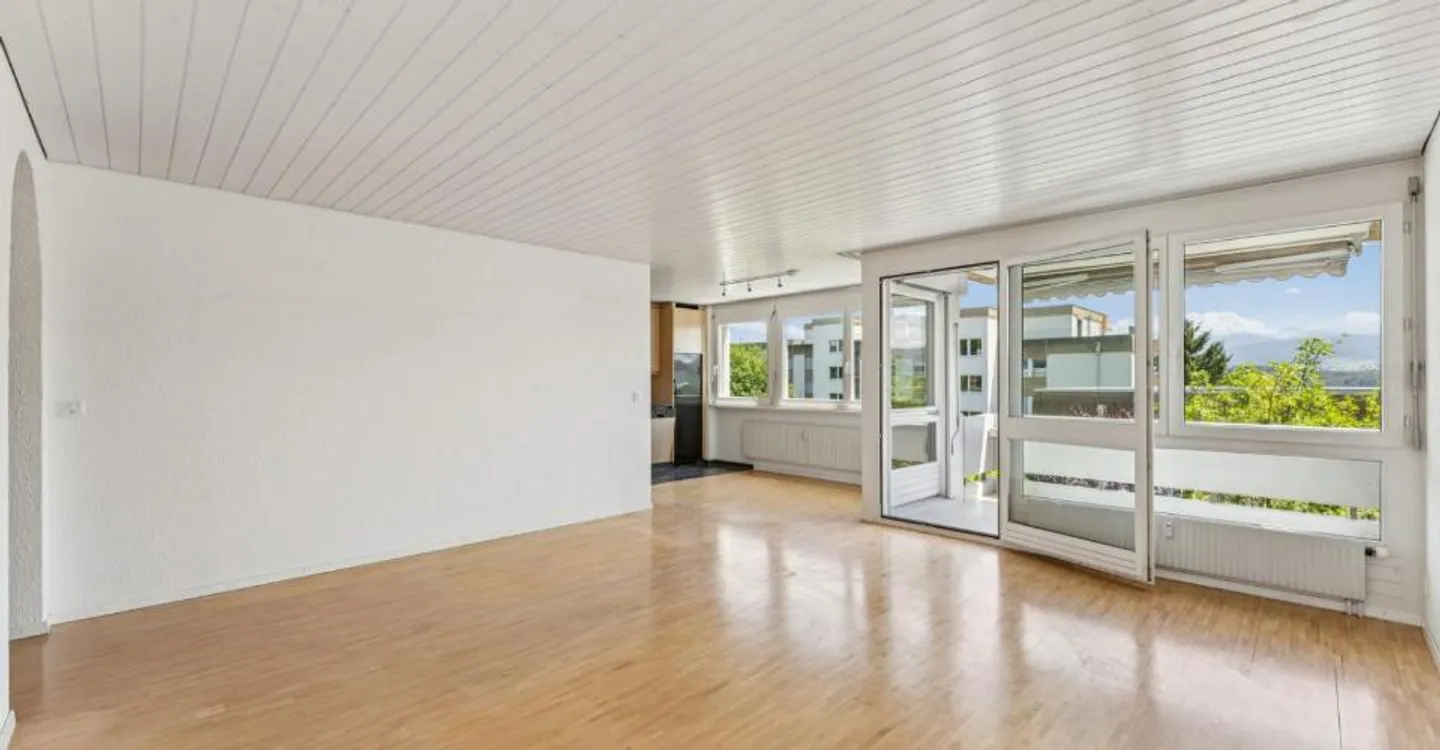 4.5-room apartment with 2 balconies - Photo 3 of 13