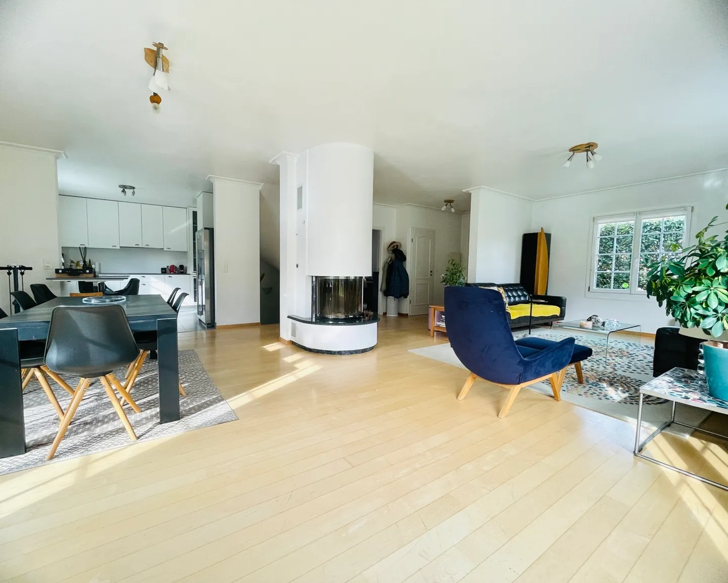 Wunderschönes Familienhaus in Veyrier - 7,5 Zimmer - Foto 4 von 13