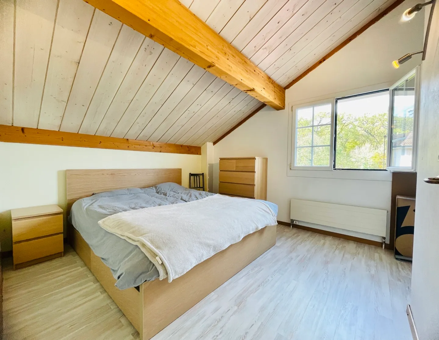 Wunderschönes Familienhaus in Veyrier - 7,5 Zimmer - Foto 12 von 13