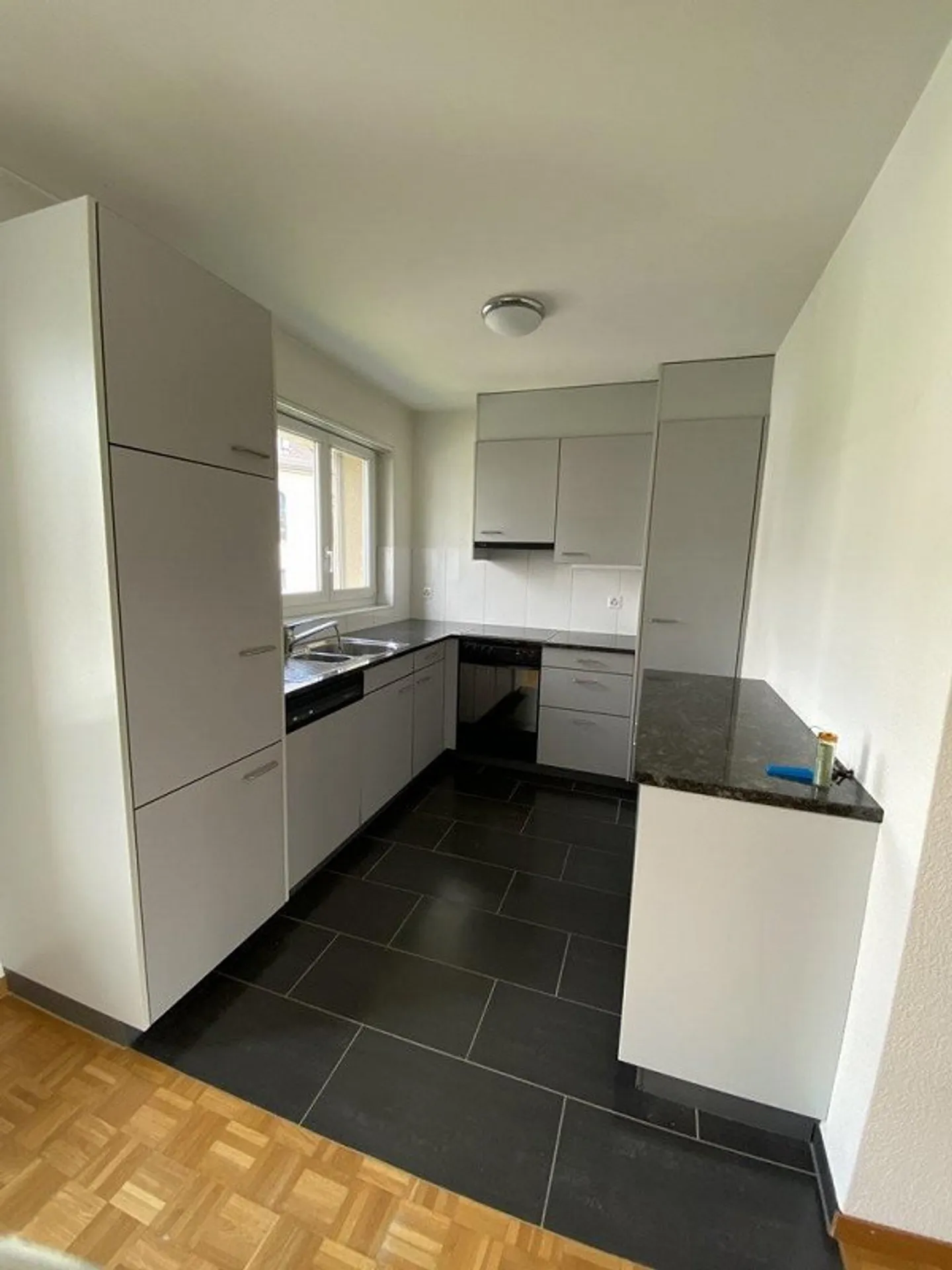 Your new apartment in the heart of Thalwil - Photo 5 of 9