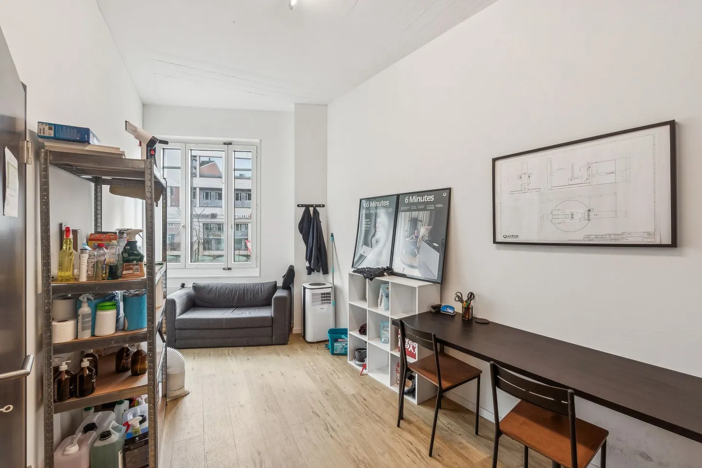 Modernes Fitness- oder Bürofläche - Foto 7 von 15