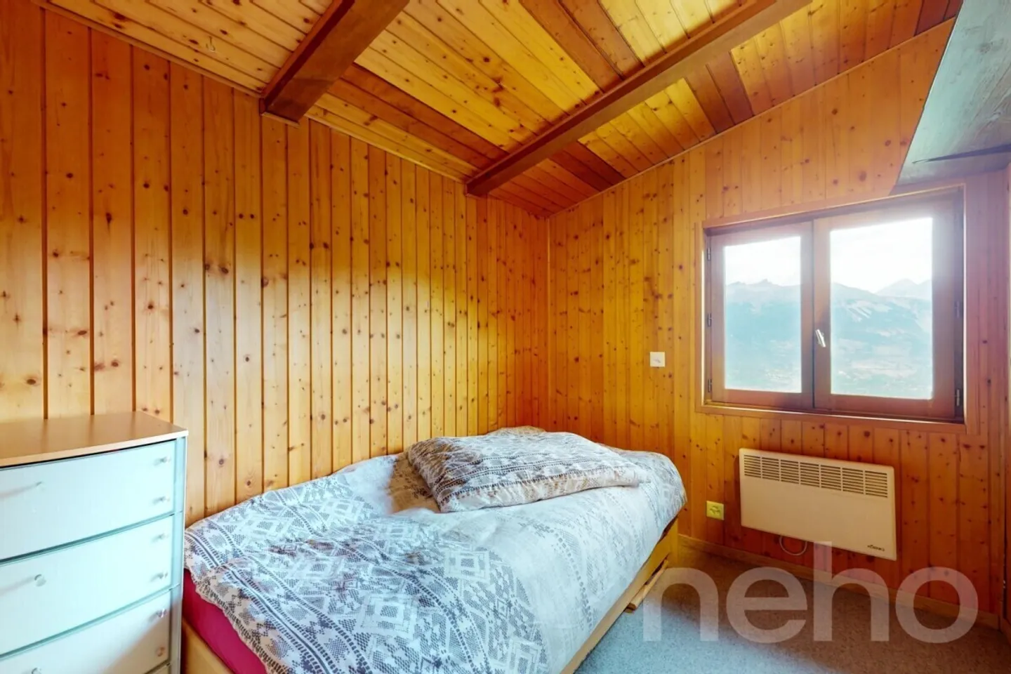 Charming semi-detached chalet with land and terrace - Photo 12 of 12