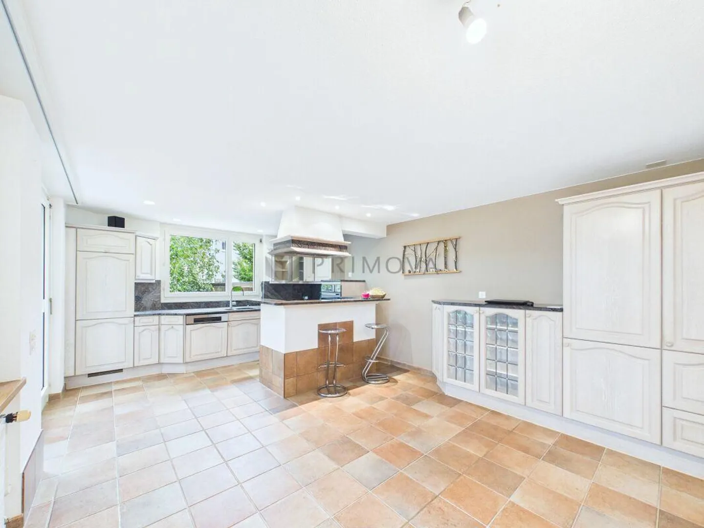 Réalisez votre rêve de logement tant attendu - Maison individuelle avec grand jardin et bonne connexion autoroutière cherche un nouveau propriétaire - Photo 5 sur 13