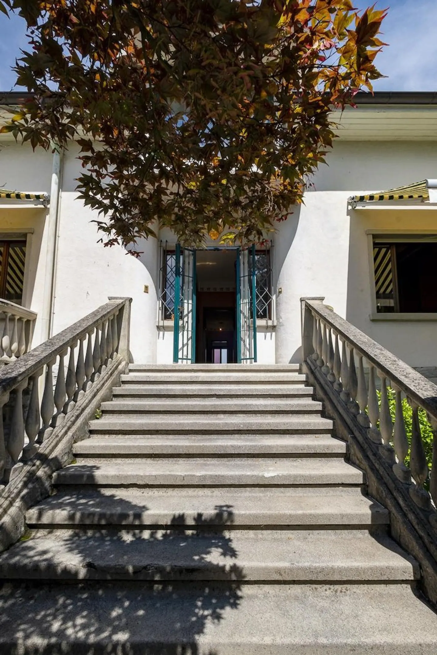 Villa de Luxe avec Parc - Photo 5 sur 6