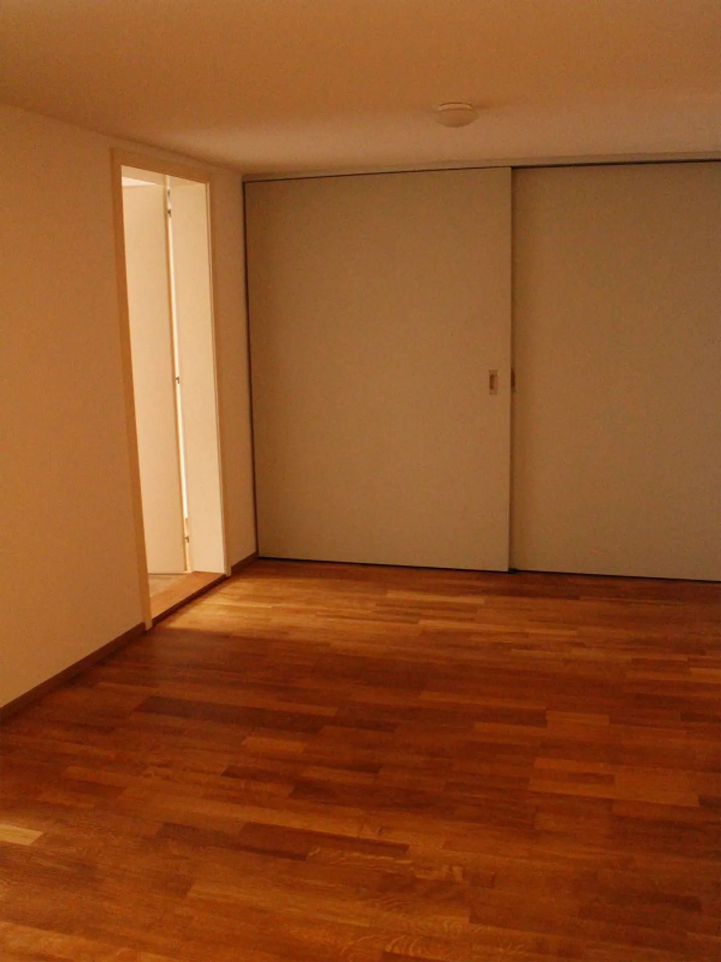 Living in Mattenquartier - with spacious terrace and direct view of the Aare! - Photo 3 of 7