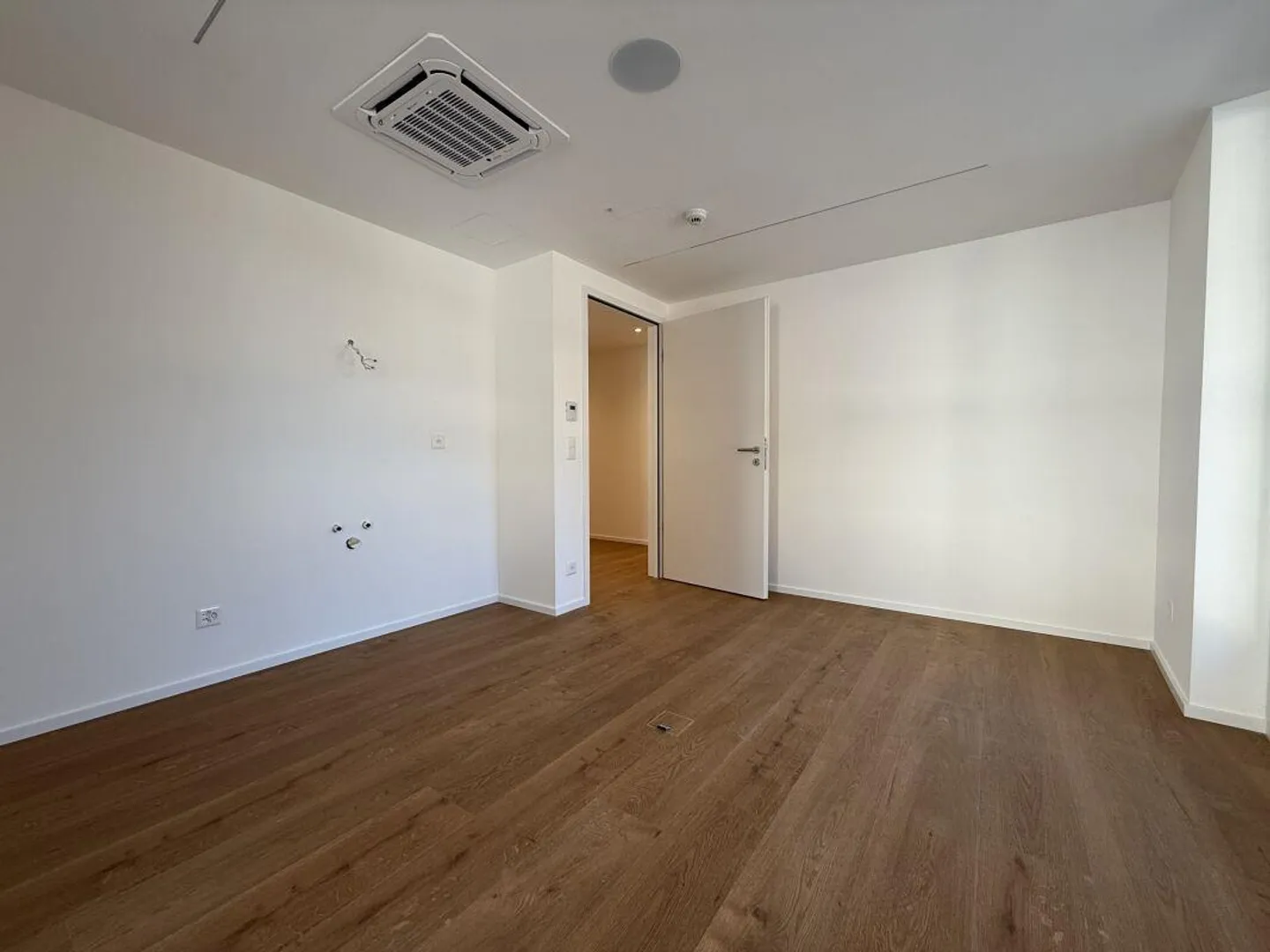 Centro Estetico in Affitto - Arbedo (3Â° Piano) - Foto 7 di 9