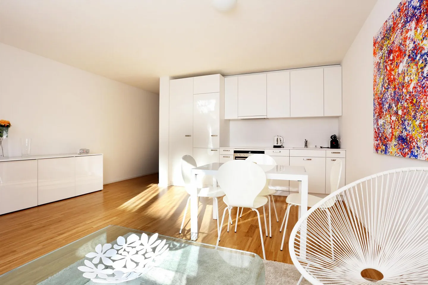 Modern, furnished 2-room apartments in a central location - Photo 1 of 6