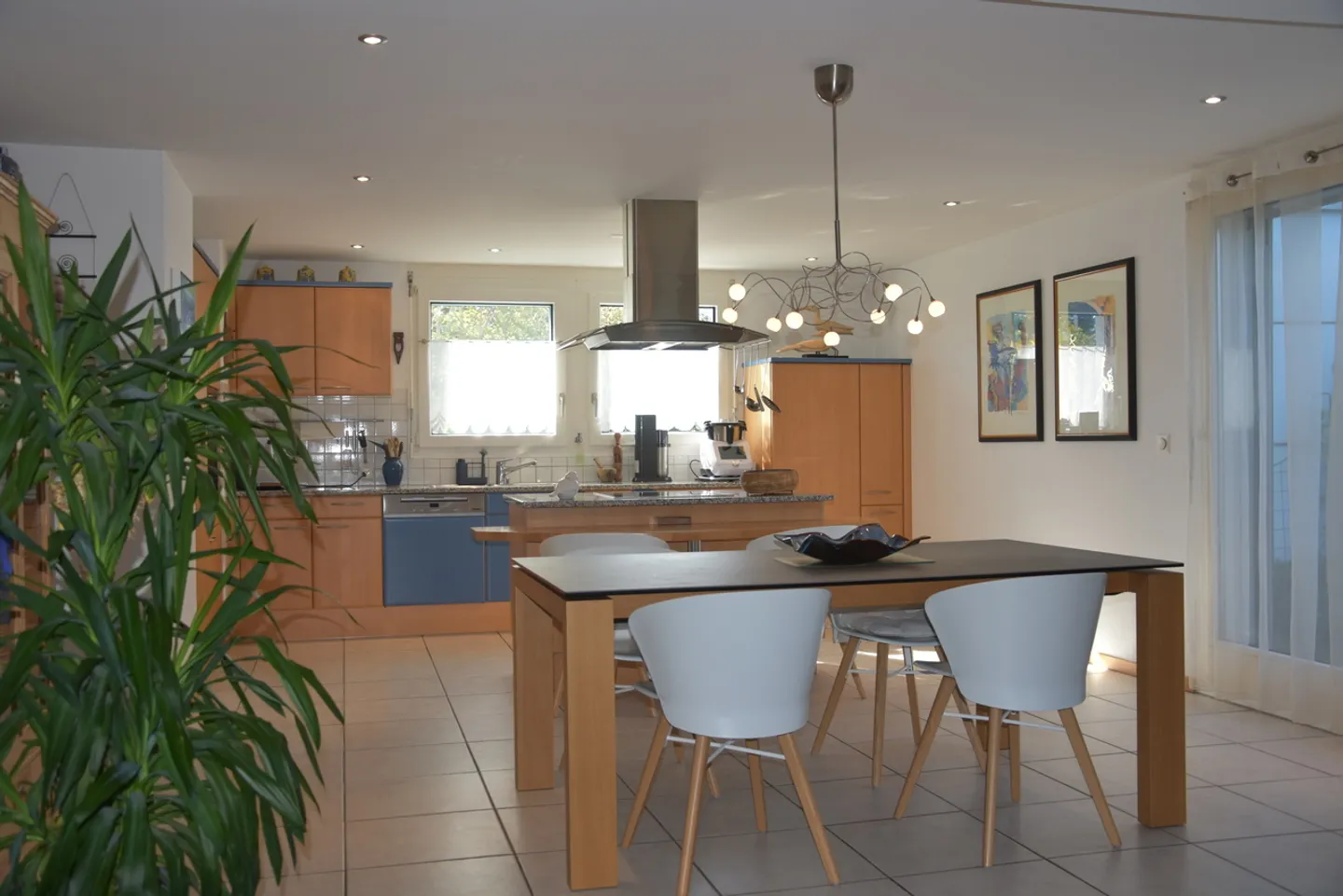 Charming villa with 6.5 rooms and breathtaking views - Photo 6 of 19