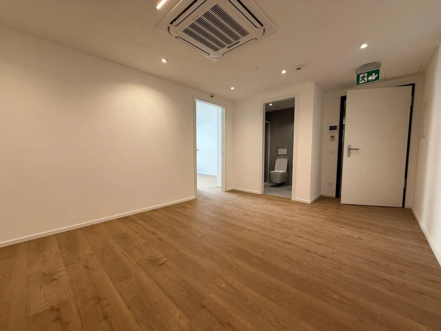 Centro Estetico in Affitto - Arbedo (3Â° Piano) - Foto 9 di 9