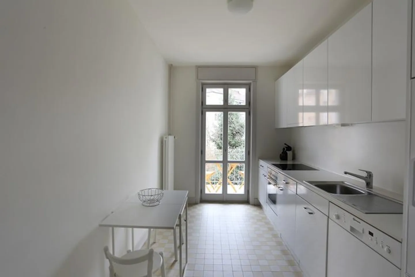 Stilvolle 4-Zimmerwohnung mit Balkon - Foto 3 von 8
