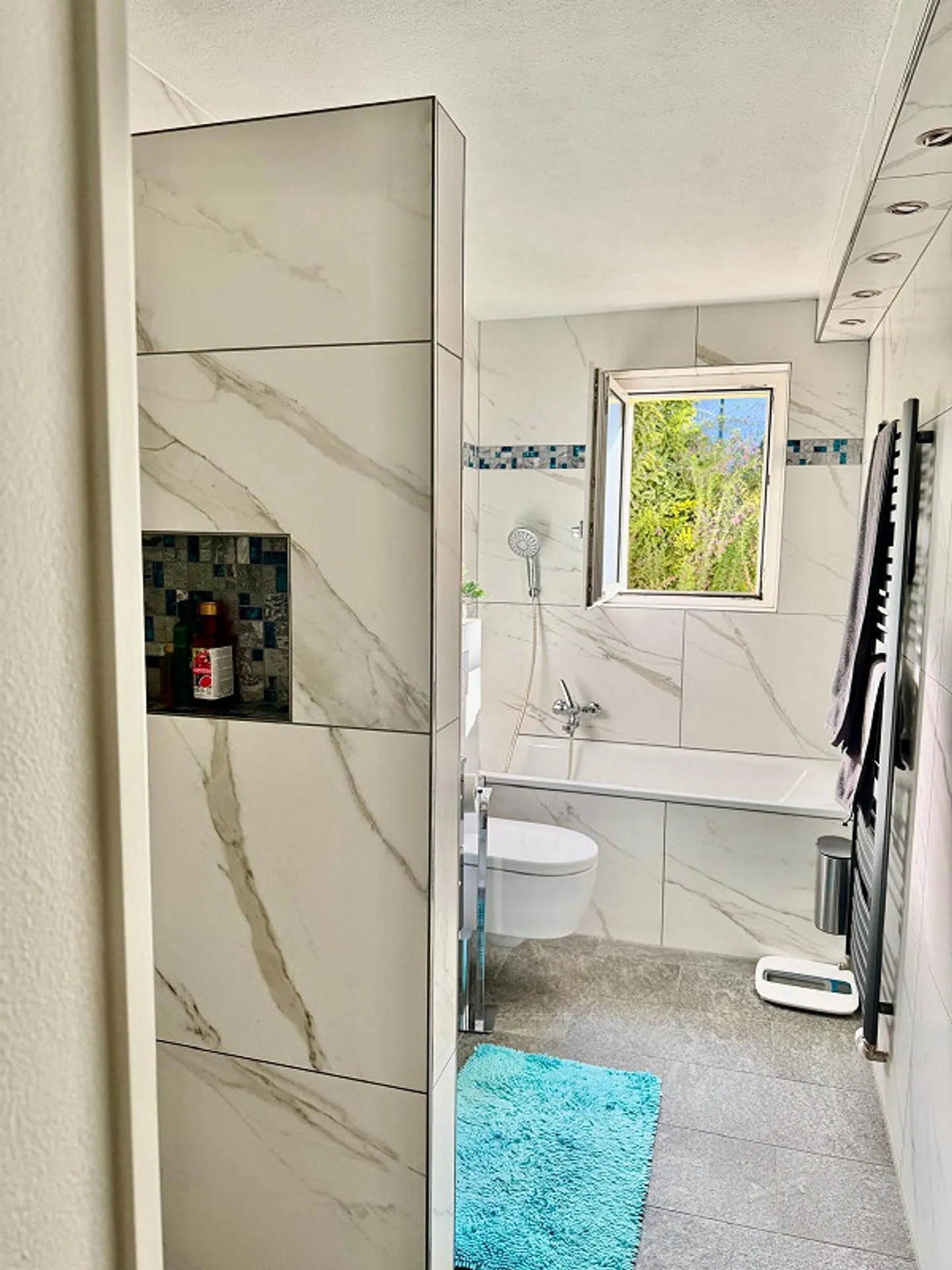 Living & Feeling Good - Photo 6 of 9