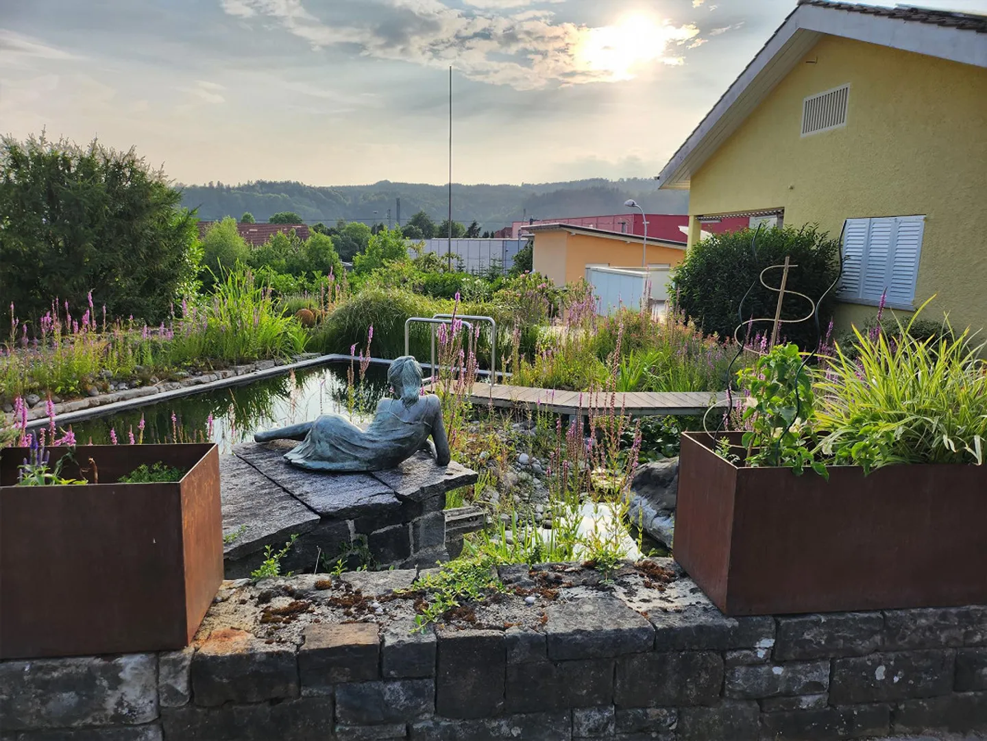 Living & Feeling Good - Photo 9 of 9