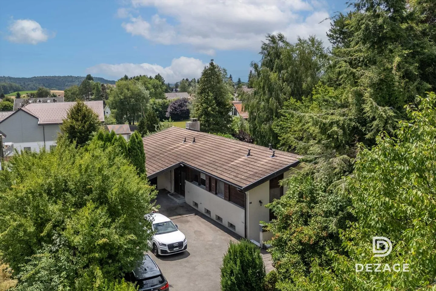 Haus zur Renovierung in ruhiger Lage mit großem Garten, nahe Schulen und 20 Minuten von Lausanne entfernt! - Foto 12 von 13