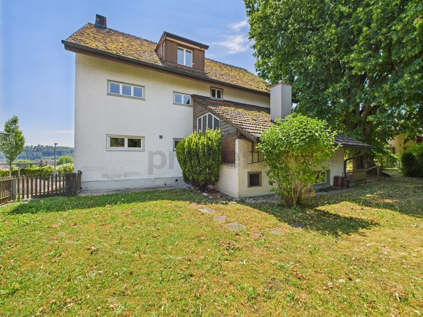 Appartement charmant dans un emplacement calme mais central avec une belle vue - Photo 9 sur 11