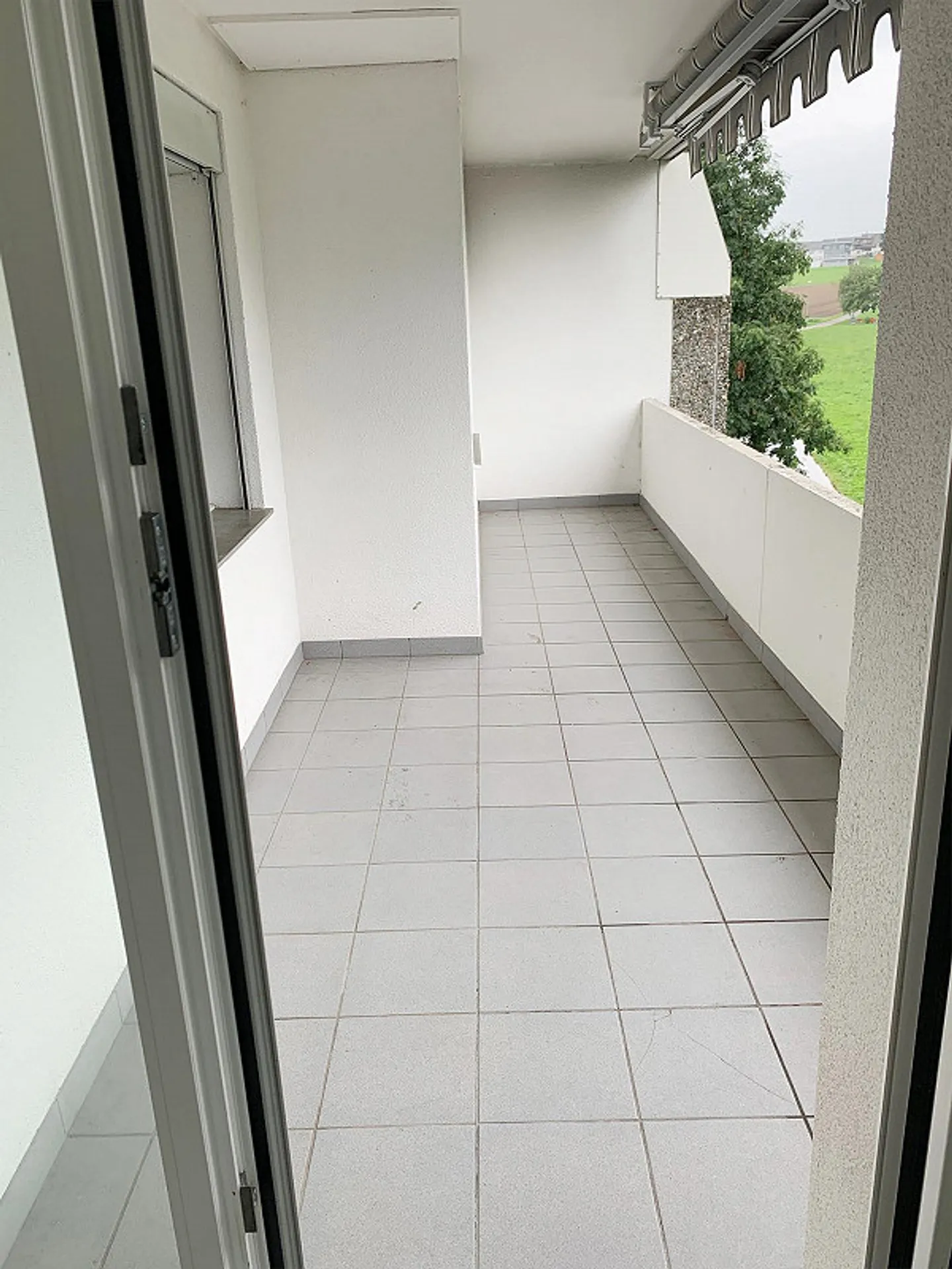 Bright, quiet renovated 3.5-room apartment - Photo 8 of 11