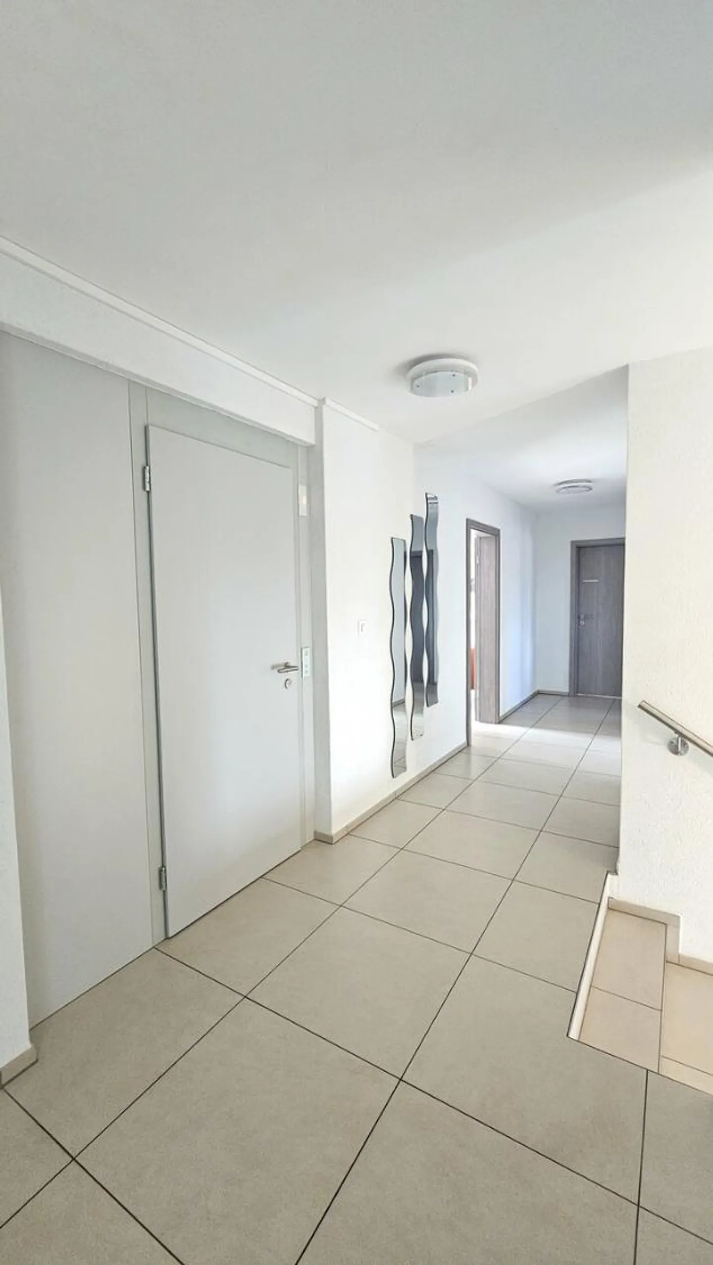 Vivere in cima: attico di 140 m² con terrazza di 128 m² - Foto 2 di 10