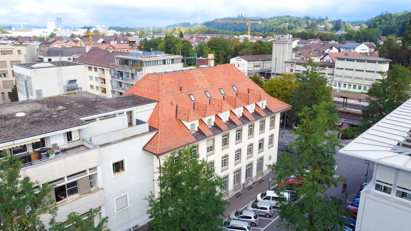 Uffici attraenti nel cuore di Burgdorf cercano nuovi dipendenti - Foto 3 di 6