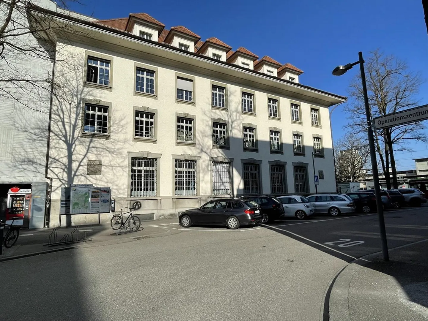 Uffici attraenti nel cuore di Burgdorf cercano nuovi dipendenti - Foto 5 di 6