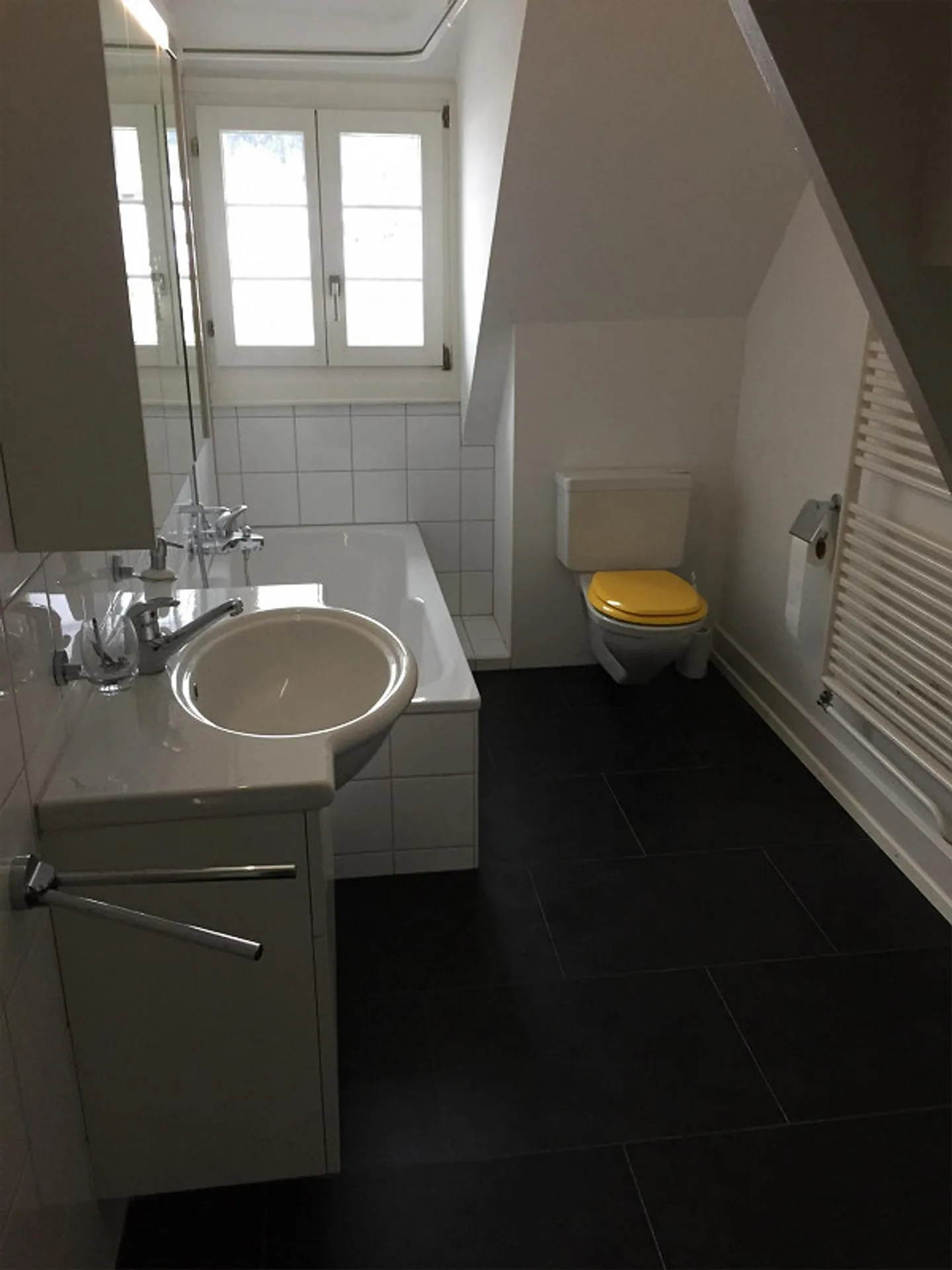 Charmante appartement de toit 4 pièces avec vue sur le Säntis et ambiance familiale - Photo 7 sur 9