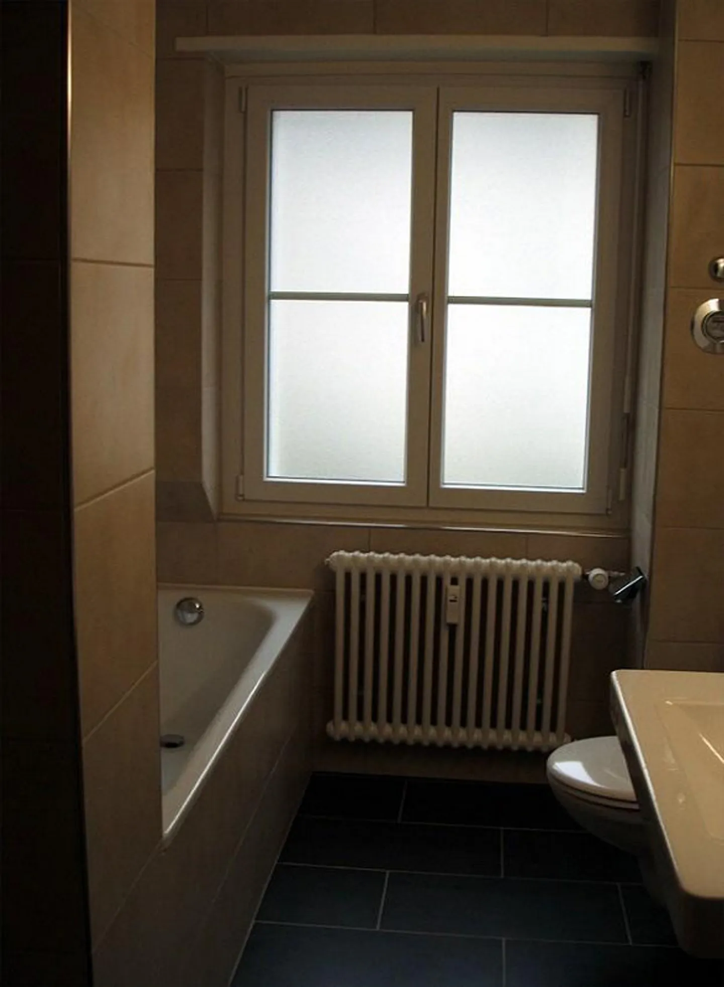 ***2.5'ZWG**2.OG**80m2**rue de quartier calme*** - Photo 3 sur 9