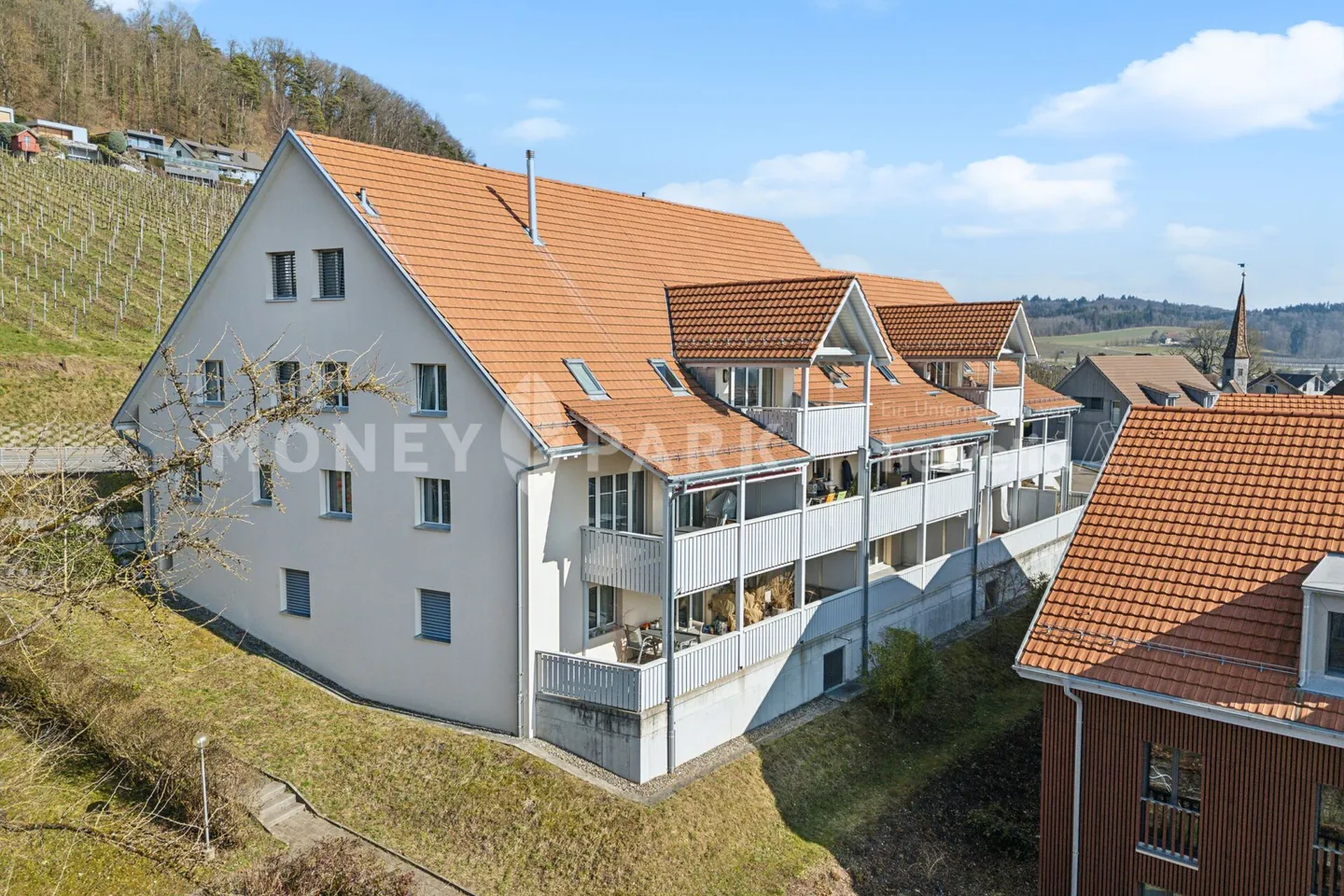Appartement spacieux de 2,5 pièces dans un emplacement proche de la nature - Photo 11 sur 13