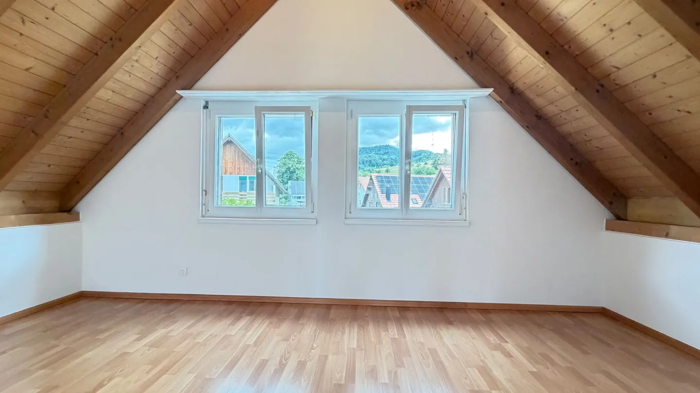 Spacious 5.5-room house with garage, 4 outdoor parking spaces and roof terrace - Photo 14 of 22