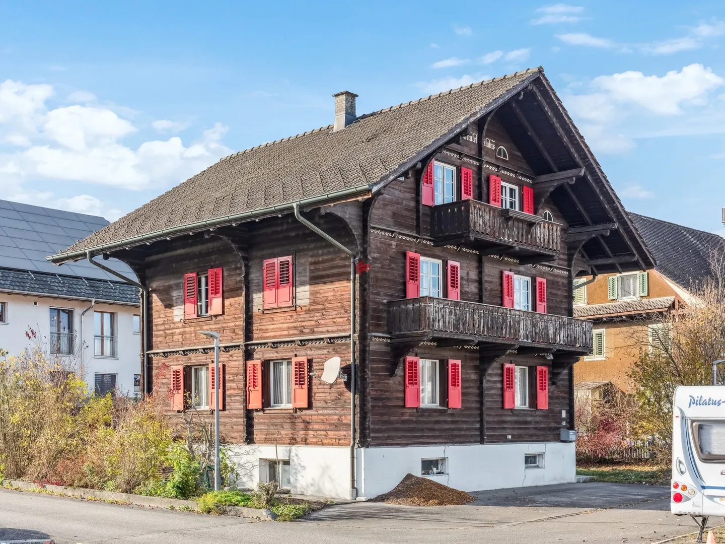 Chalet da ristrutturare con potenziale - Foto 1 di 11